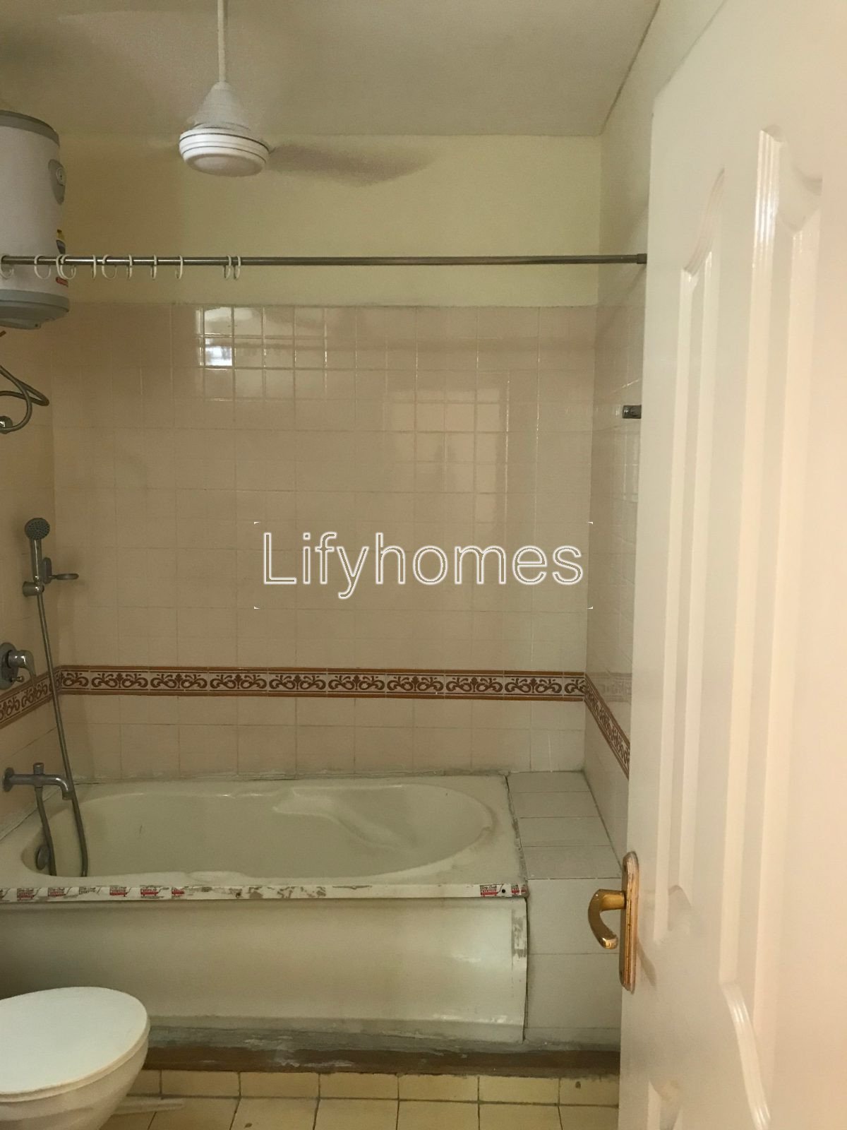 4 BHK Flat/Apartment For Rent in DLF Westend Heights, Sector 53, Golf Course Road, Gurgaon — photo 2