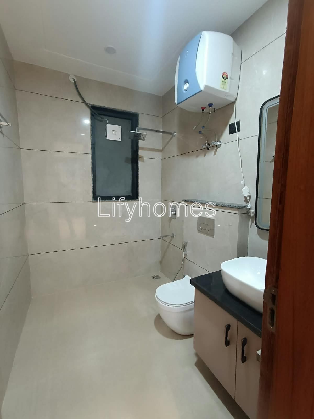3 BHK Builder Floor For Rent in Sector 57, Golf Course Road, Gurgaon — photo 3