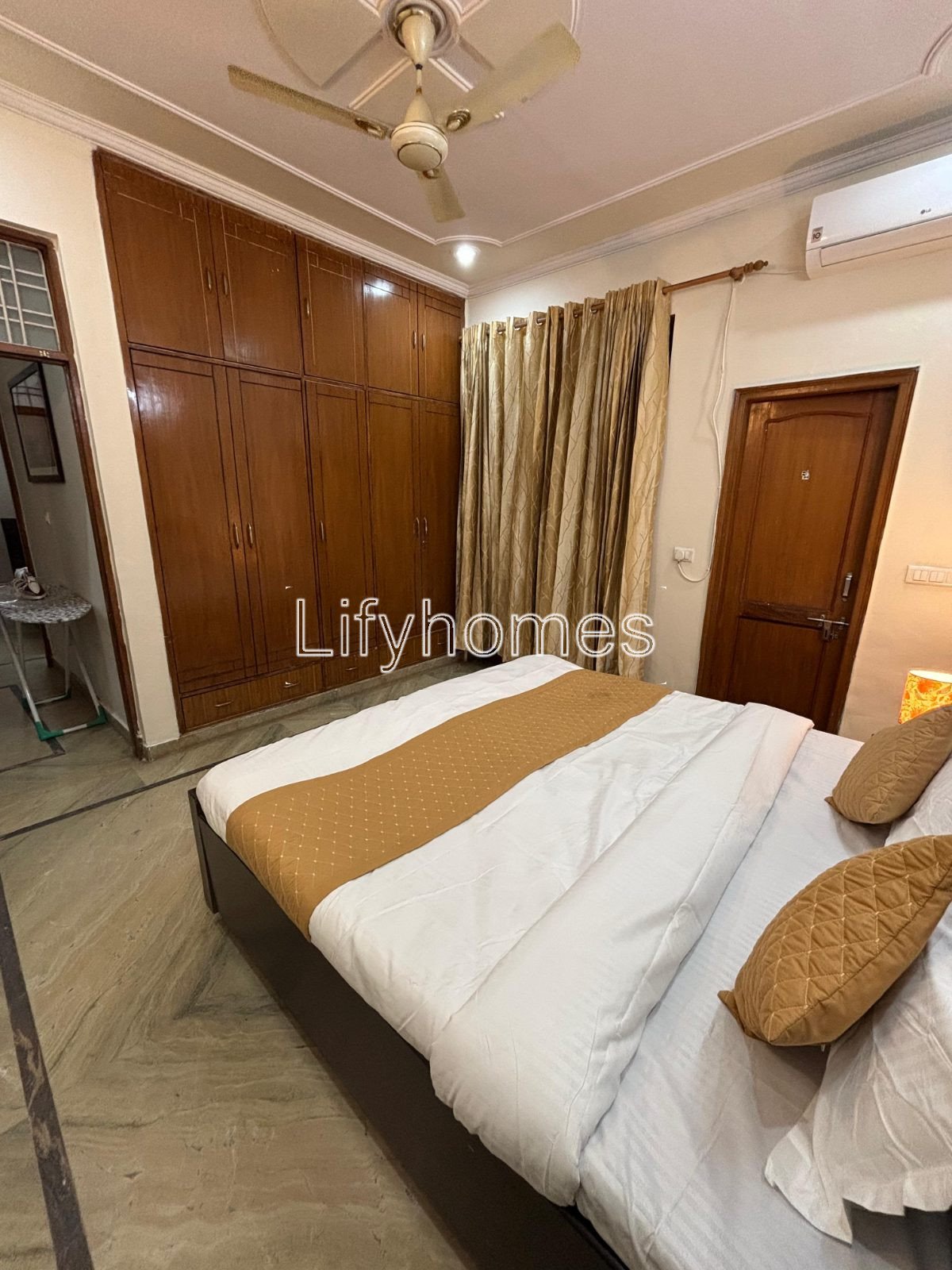 3 BHK Builder Floor For Rent in Sector 45, Gurgaon
