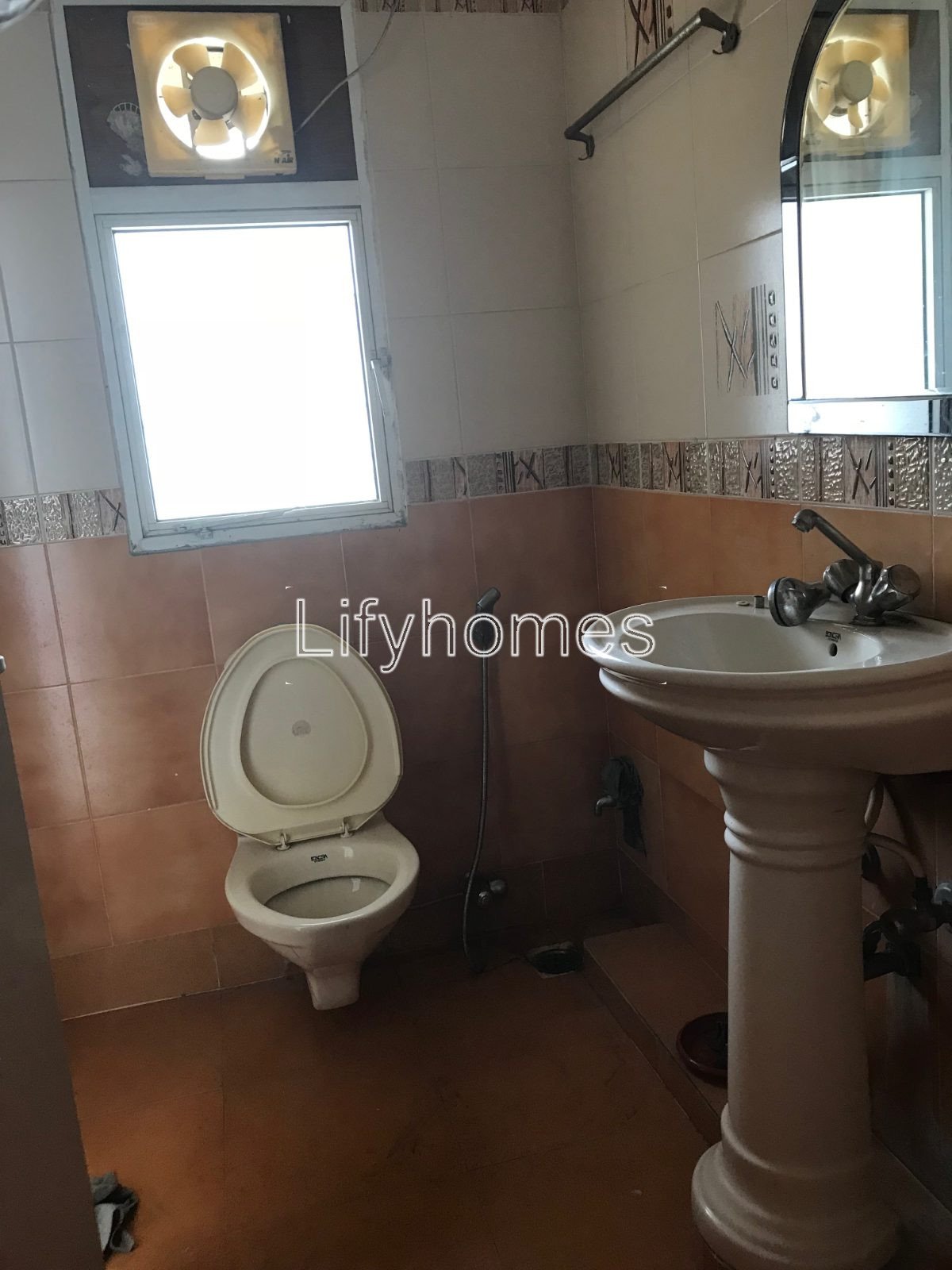 3 BHK Flat/Apartment For Sale in Dlf Ridgewood Estate, Sector 27, Dlf city phase 4, Gurgaon — photo 2