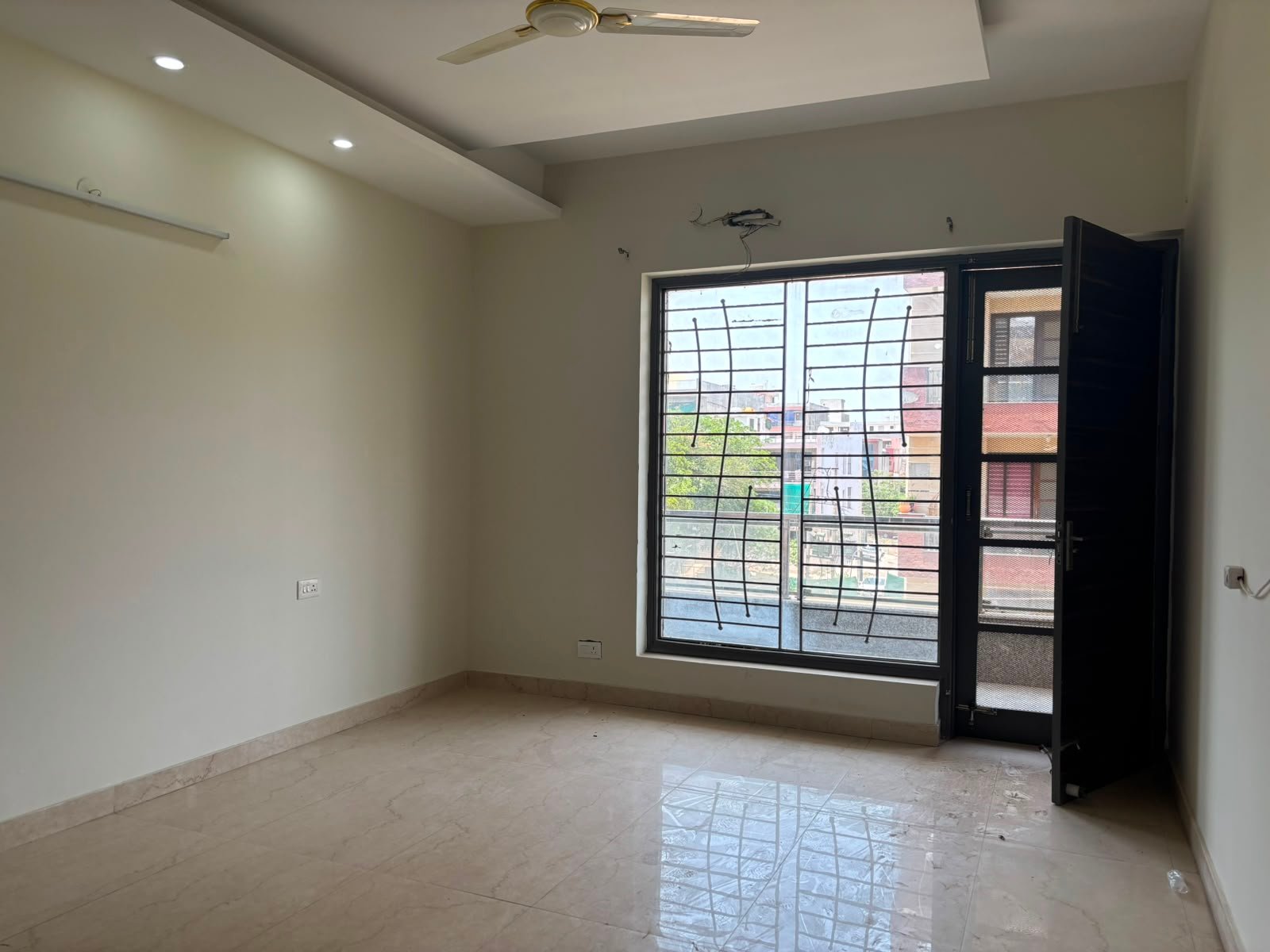 3 BHK Flat/Apartment For Rent in Sector 46, Gurgaon — photo 3
