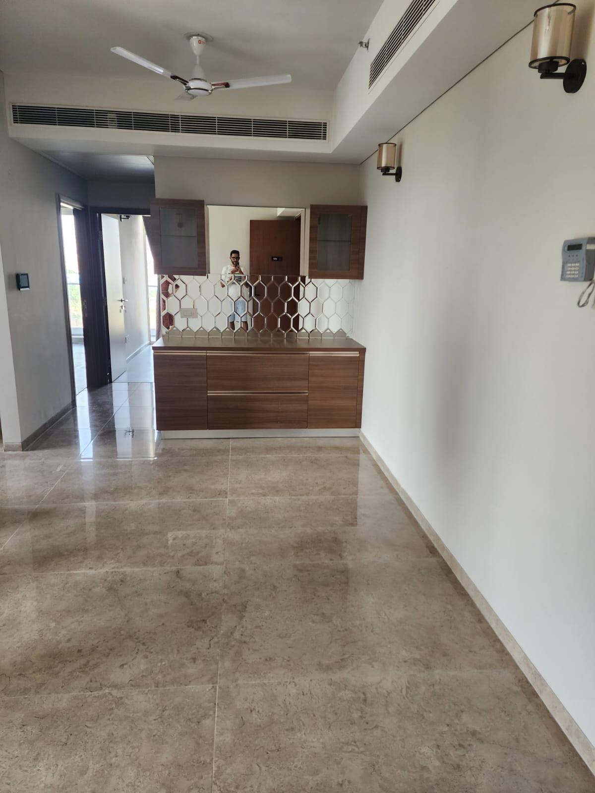 2 BHK Flat/Apartment For Rent in Sector 62, Golf Course Extn. Road, Gurgaon — photo 4