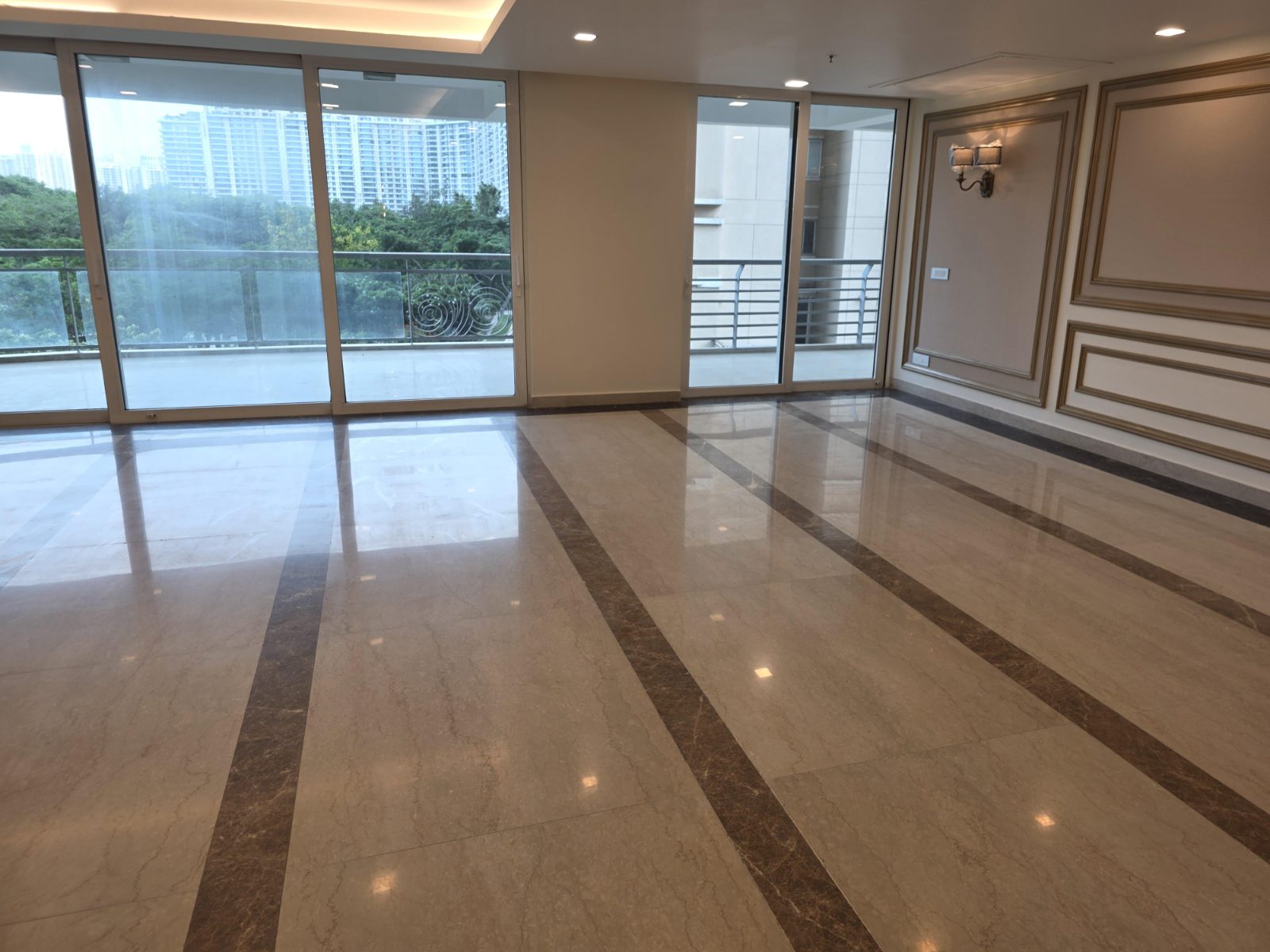 4 BHK Flat/Apartment For Rent in Sector 42, Gurgaon — photo 3