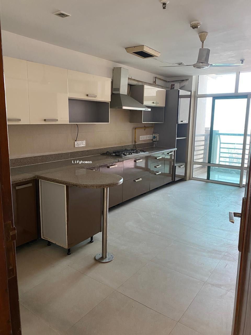 4 BHK Flat/Apartment For Rent in Sector 42, Gurgaon — photo 2