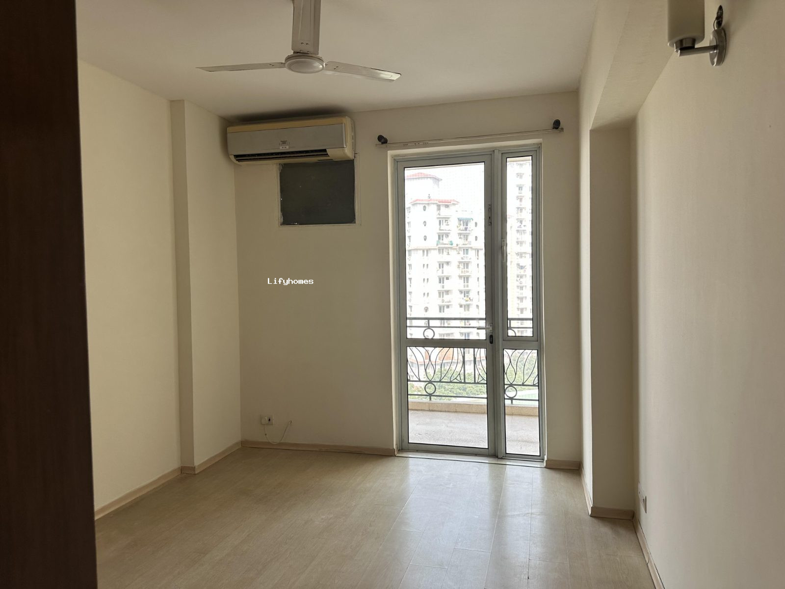 4 BHK Flat/Apartment For Rent in DLF The Icon, DLF Phase 5, Gurgaon