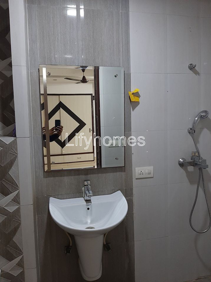 3 BHK Flat/Apartment For Sale in Sector 45, Gurgaon — photo 2