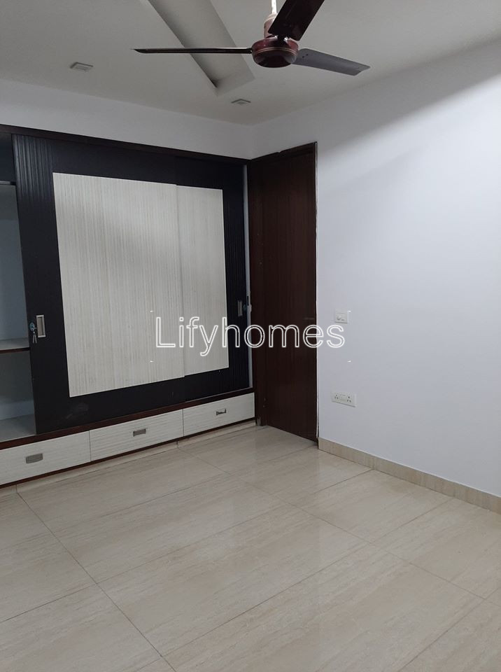 3 BHK Flat/Apartment For Sale in Sector 45, Gurgaon — photo 5