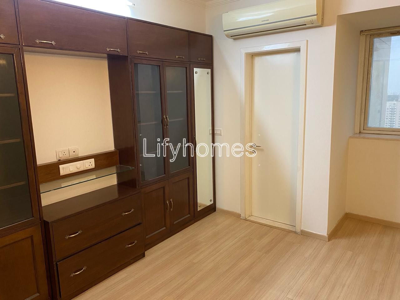2 BHK Flat/Apartment For Rent in DLF Park Place, Sector 54, Gurgaon — photo 5