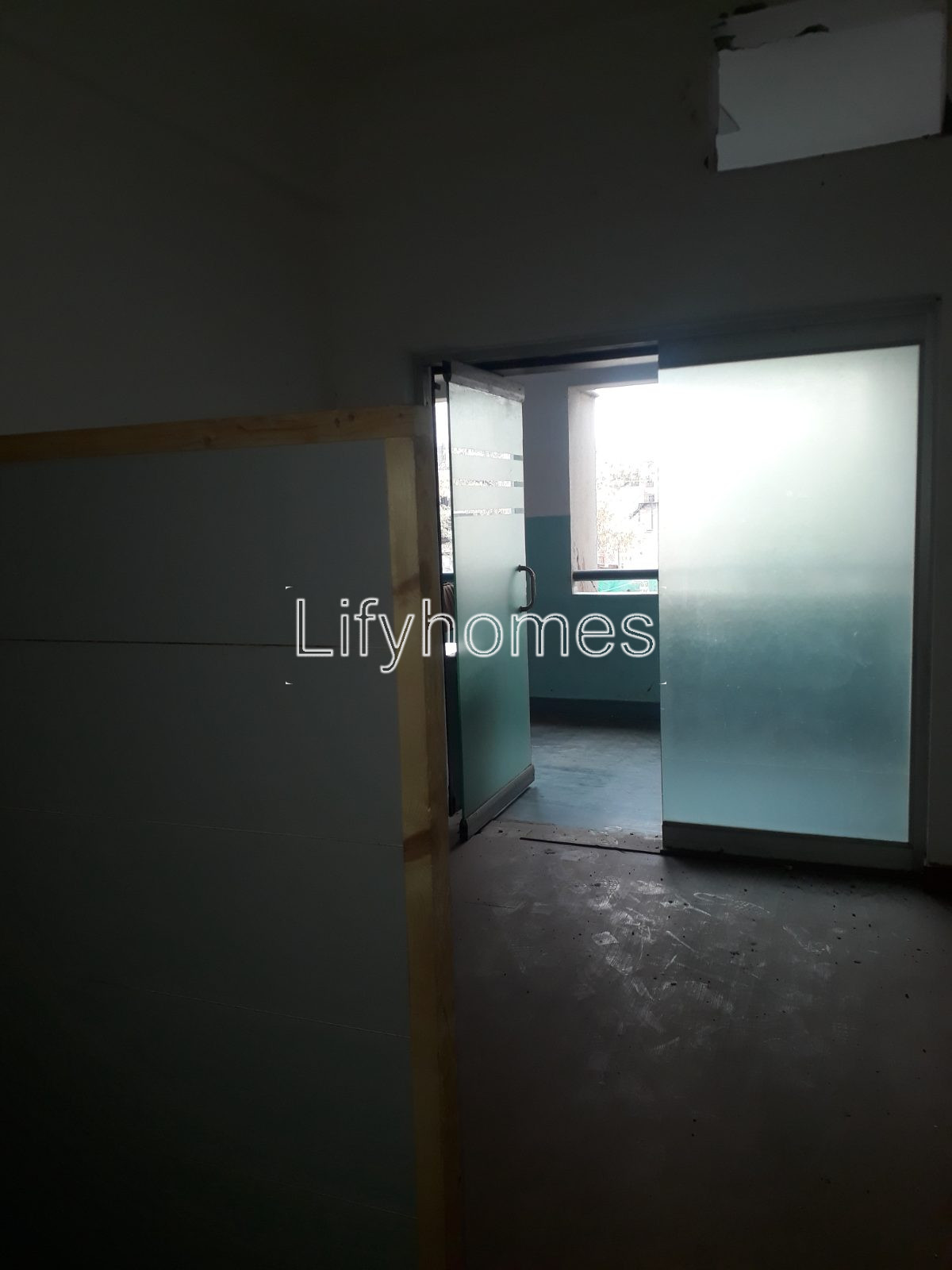 Commercial Shop For Rent in Sushant Shopping Arcade, Sushant Lok Phase 1, Gurgaon — photo 5