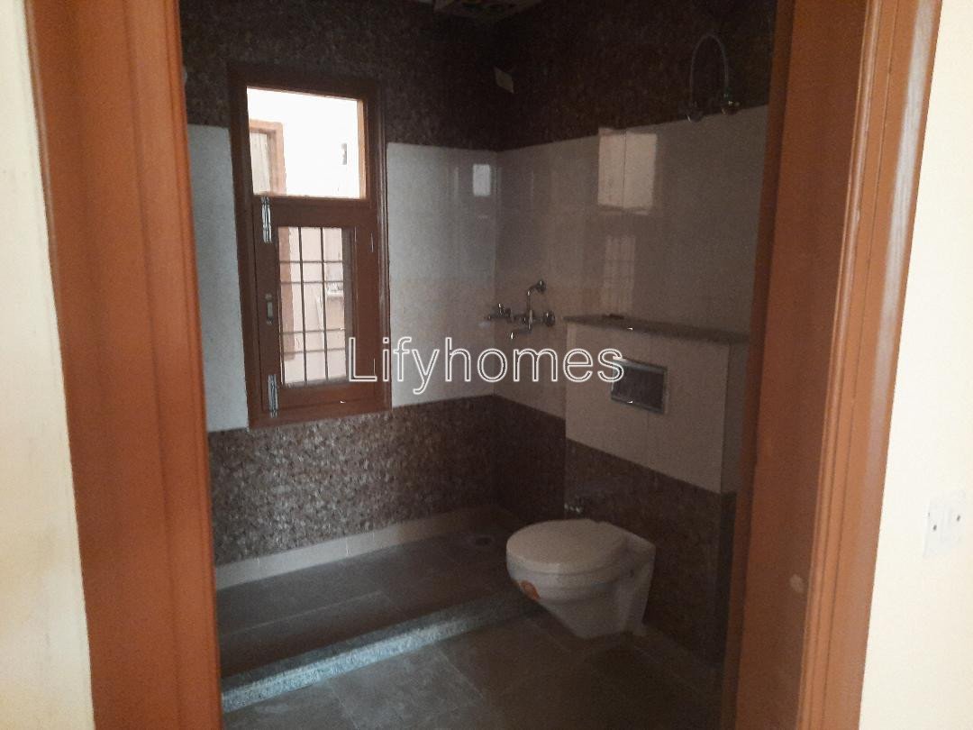 2 BHK Independent/Builder Floor For Rent in Sector 45, Gurgaon — photo 3