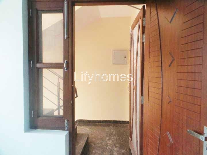 2 BHK Independent/Builder Floor For Rent in Sector 45, Gurgaon
