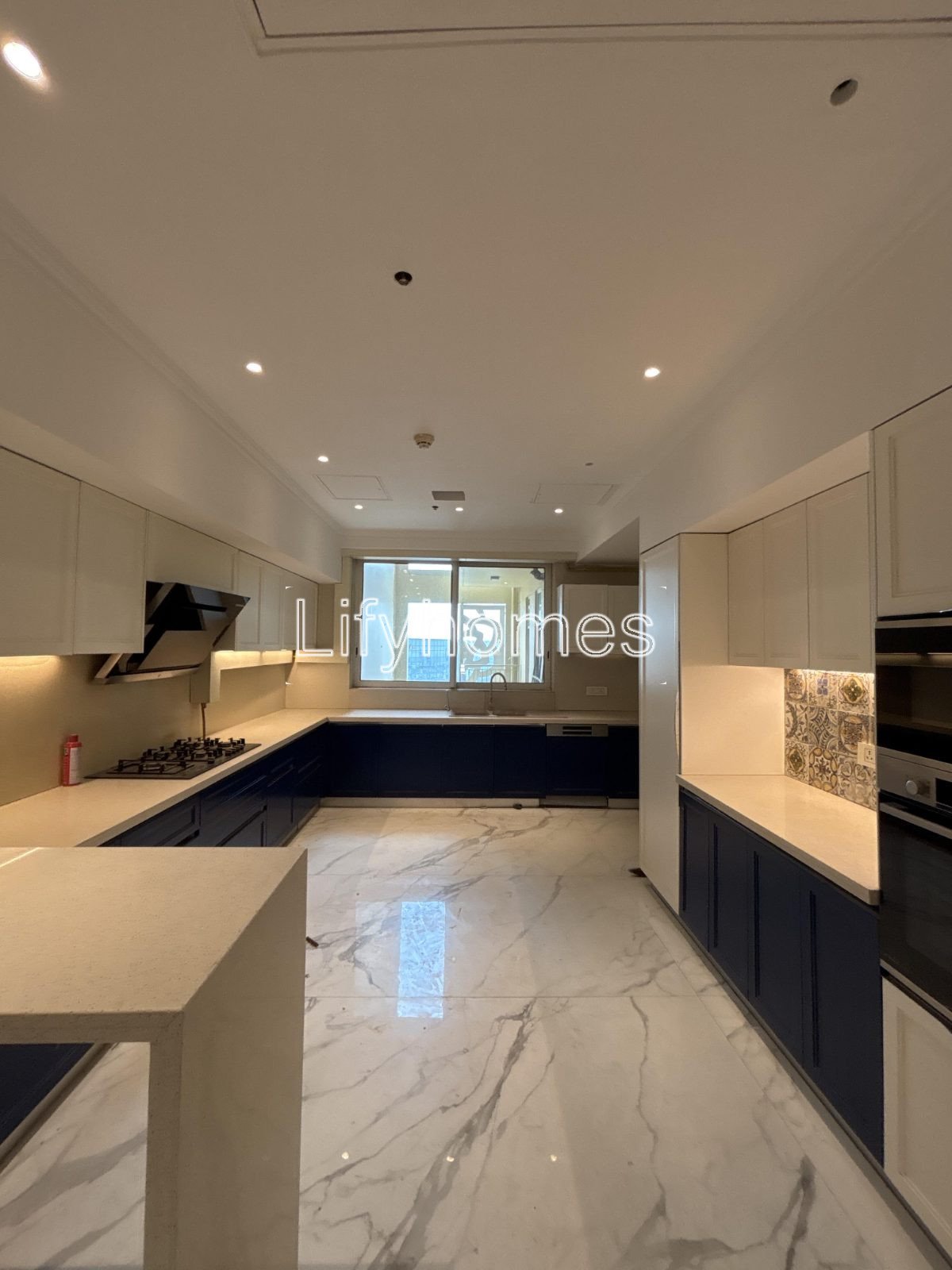 4 BHK Flat/Apartment For Rent in DLF The Camellias, Sector 42, Golf Course Road, Gurgaon — photo 3