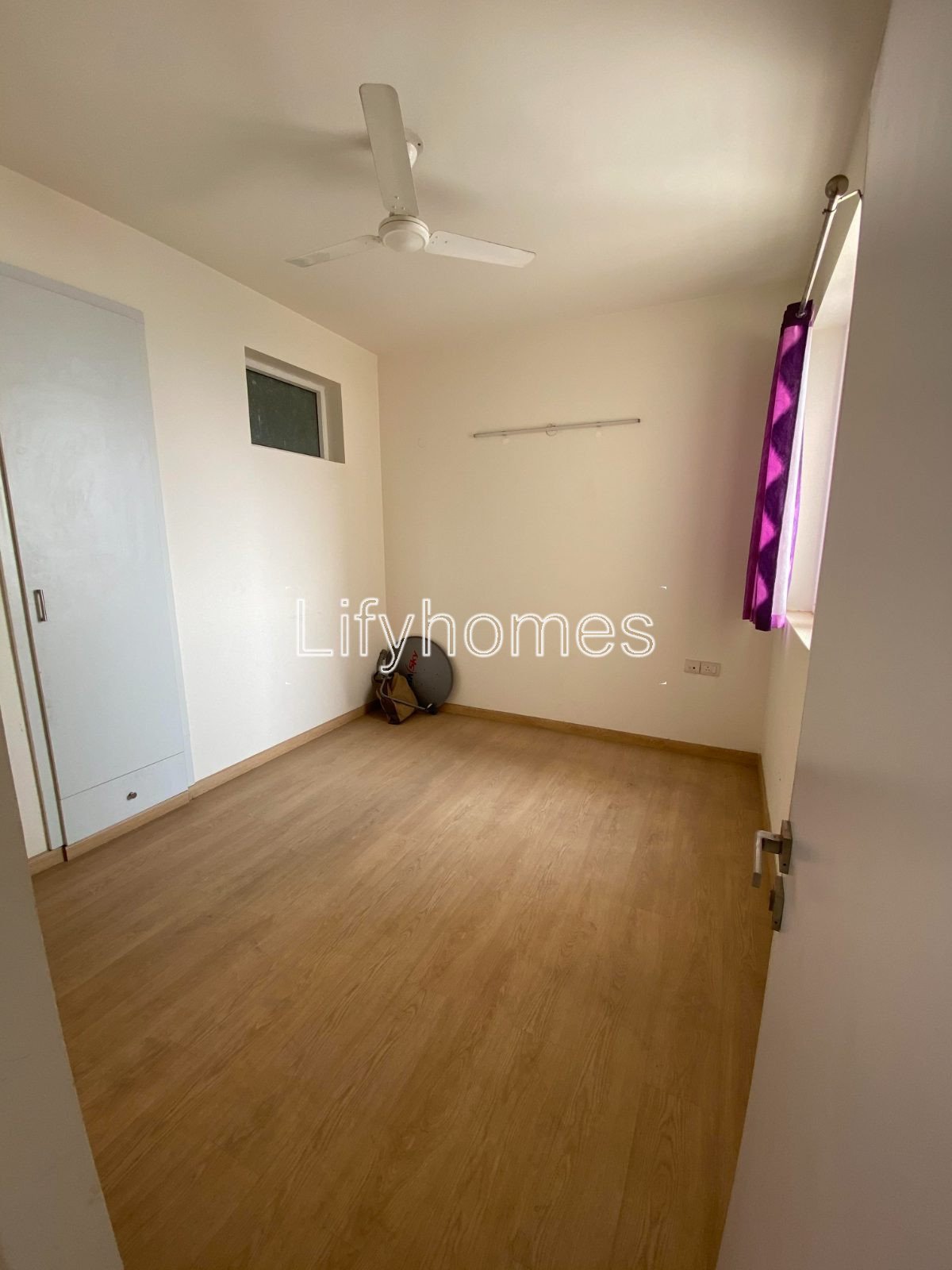 3 BHK Flat/Apartment For Rent in Emaar Palm Drive, Sector 66, Gurgaon — photo 2
