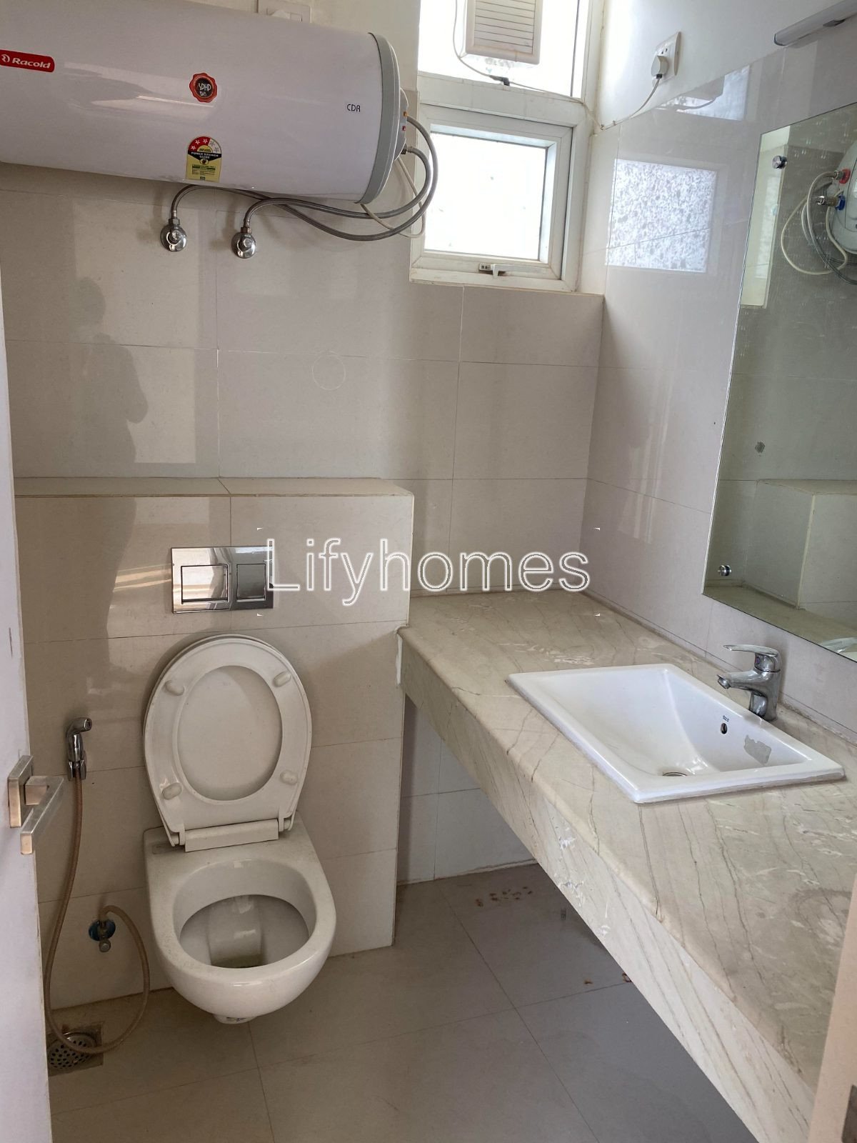 3 BHK Flat/Apartment For Rent in Emaar Palm Drive, Sector 66, Gurgaon — photo 5