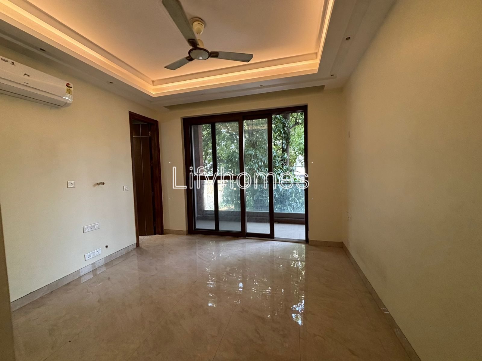 3 BHK Builder Floor For Rent in Sushant Lok Phase 1, Block C, Gurgaon — photo 4