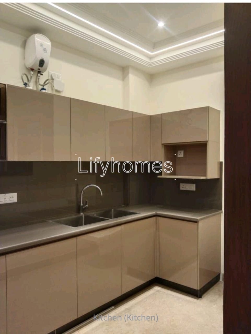 3 BHK Builder Floor For Rent in DLF Phase 2, Gurgaon — photo 3