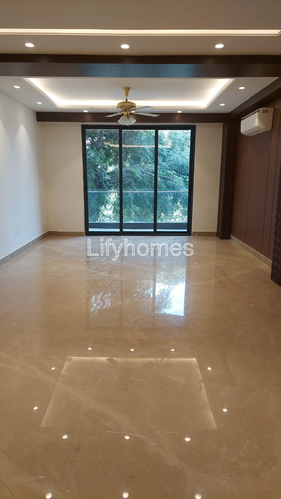 4 BHK Builder Floor For Rent in DLF Phase 2, Gurgaon — photo 2