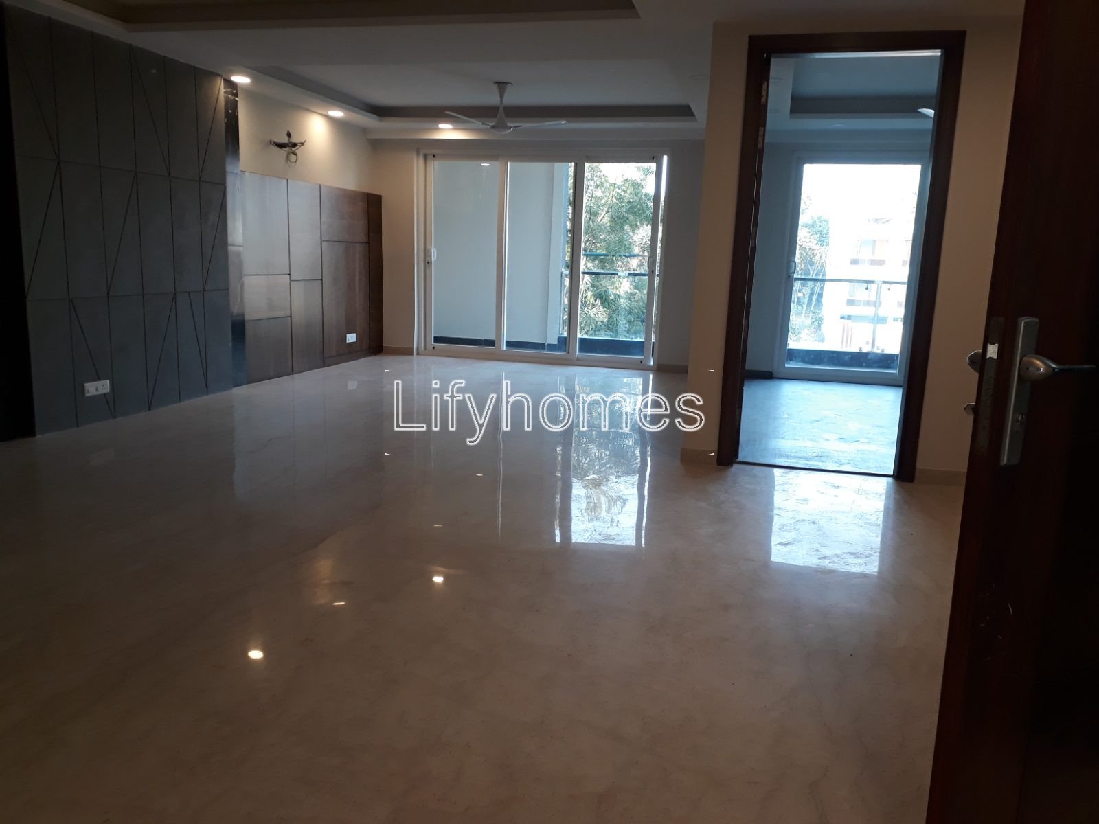 4 BHK Builder Floor For Rent in DLF Phase 1, Gurgaon — photo 4