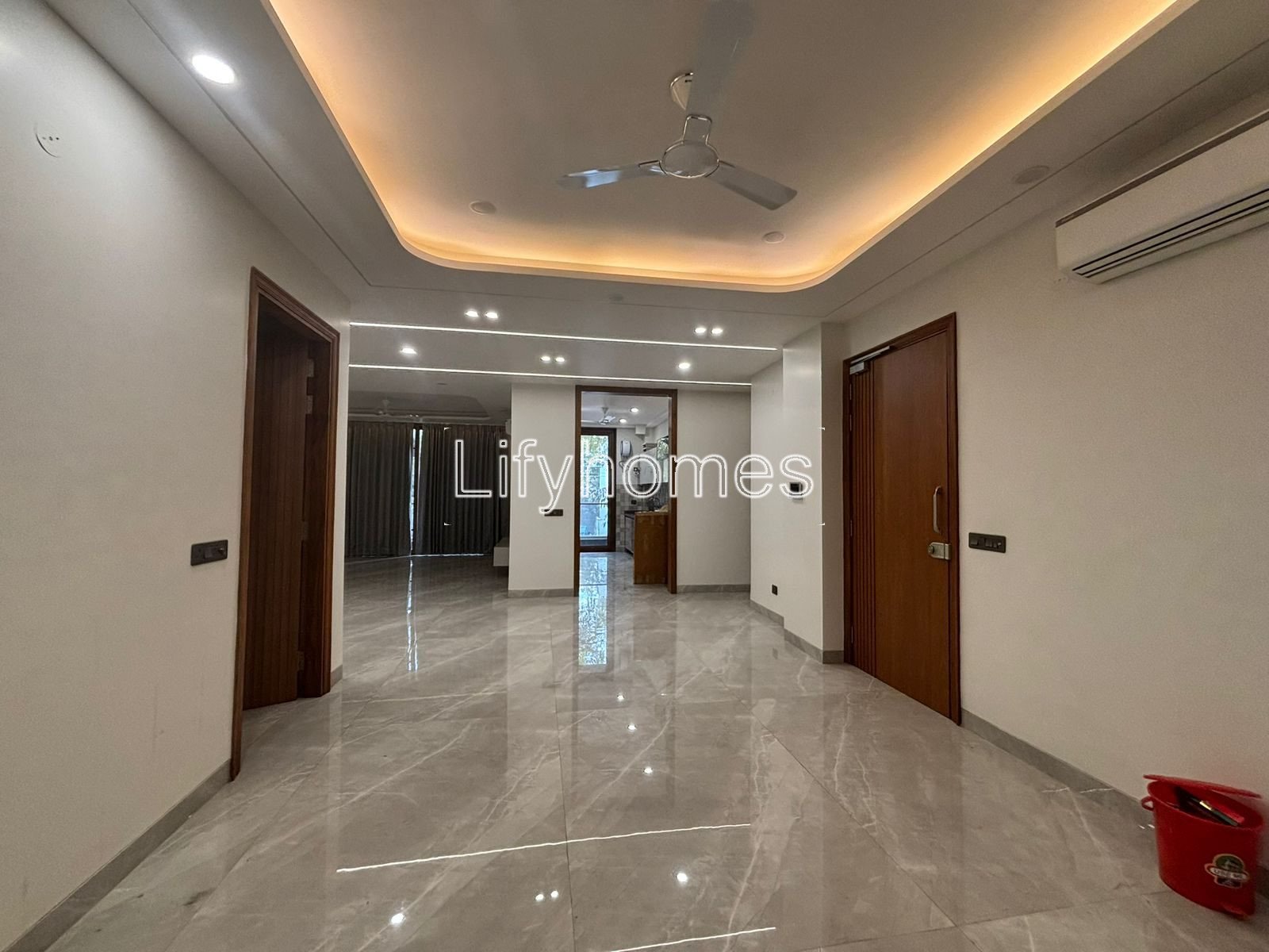 4 BHK Builder Floor For Rent in South City 1, Gurgaon