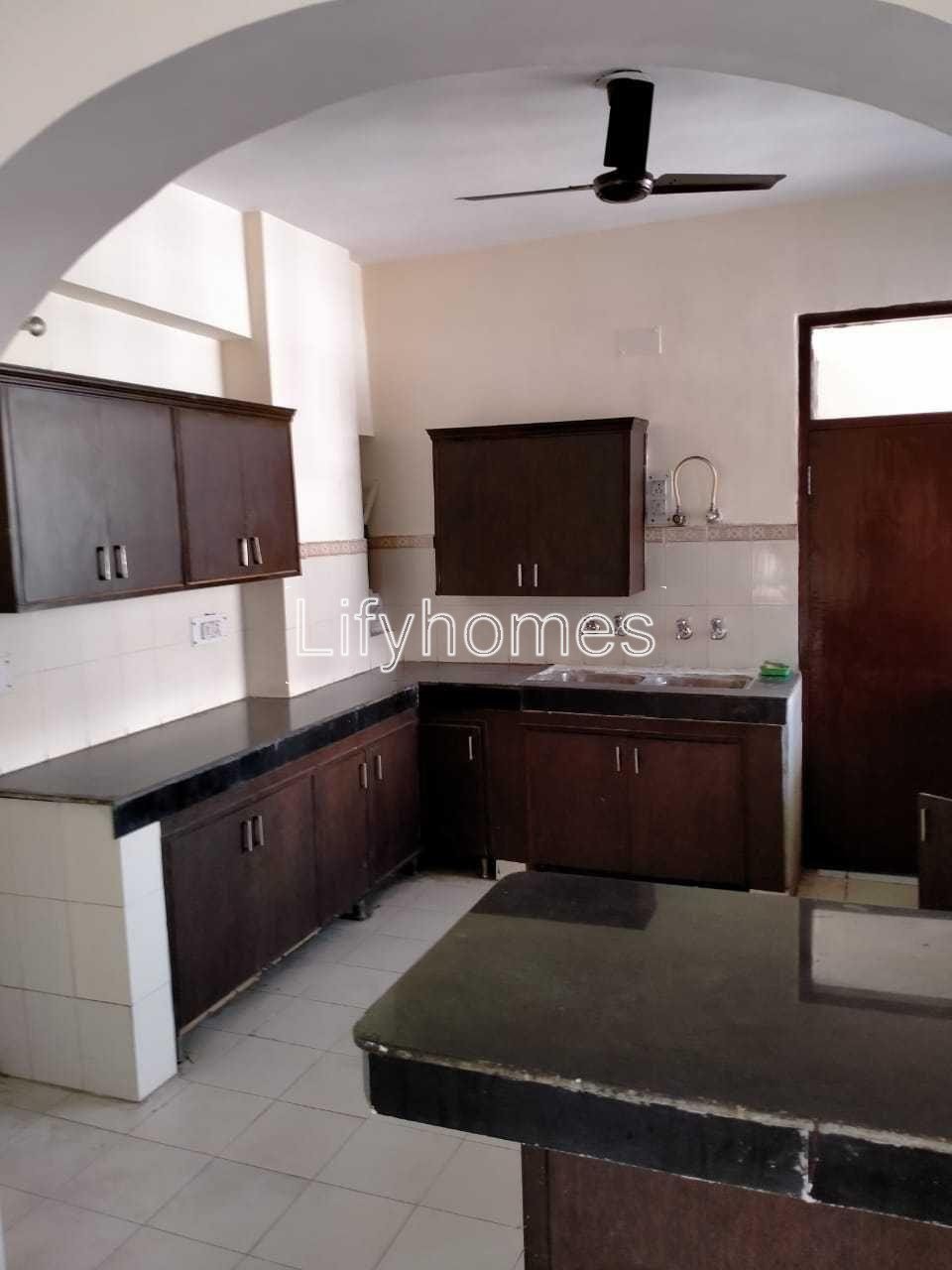 3 BHK Flat/Apartment For Rent in Galaxy Apartment, Sector 43, Gurgaon