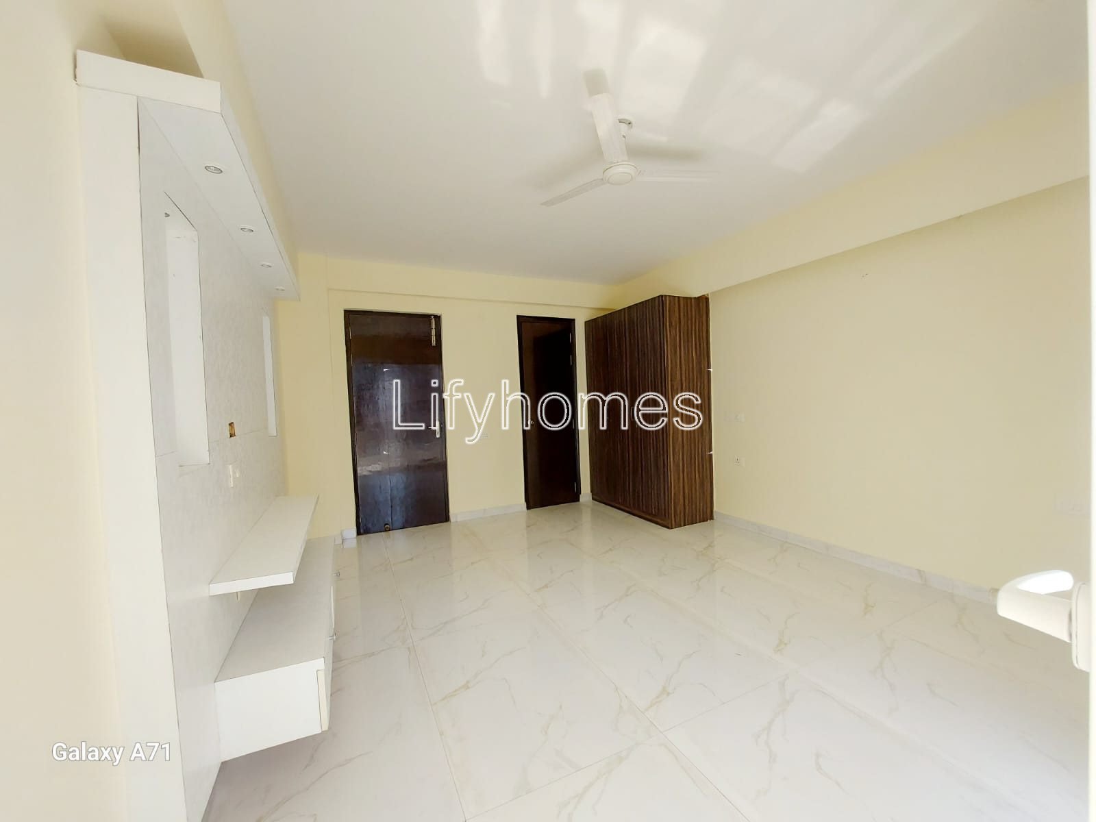 3 BHK Builder Floor For Rent in Greenwood City, Sector 45, Gurgaon — photo 3