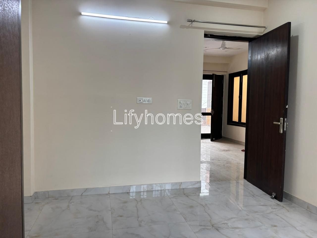 2 BHK Builder Floor For Rent in Sector 52, Gurgaon — photo 5