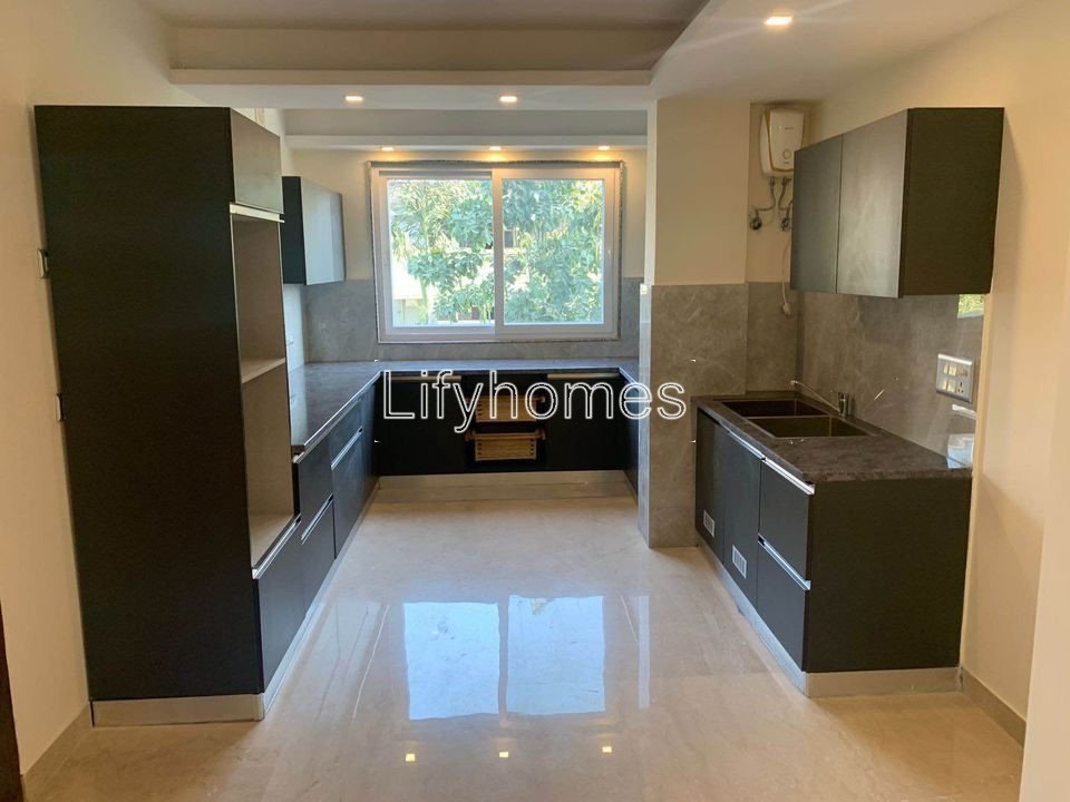 4 BHK Builder Floor For Sale in Suncity, Sector 54, Gurgaon — photo 2