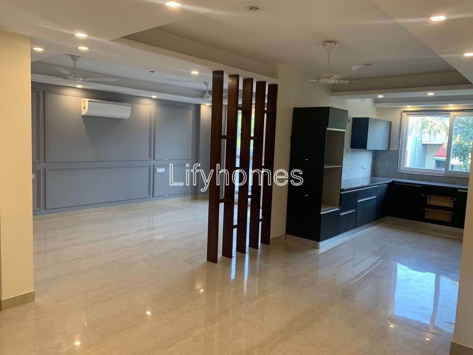 4 BHK Builder Floor For Sale in Suncity, Sector 54, Gurgaon — photo 5