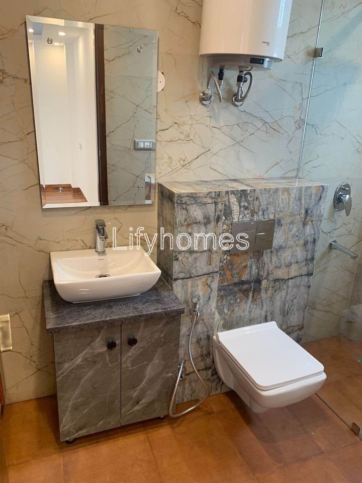 4 BHK Builder Floor For Sale in Suncity, Sector 54, Gurgaon — photo 3