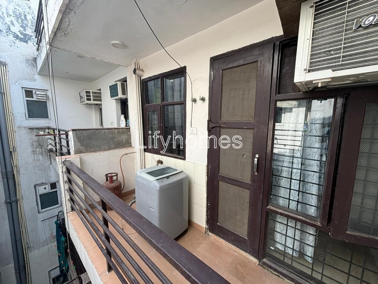 1 BHK Builder Floor For Rent in Sector 27, Gurgaon — photo 3