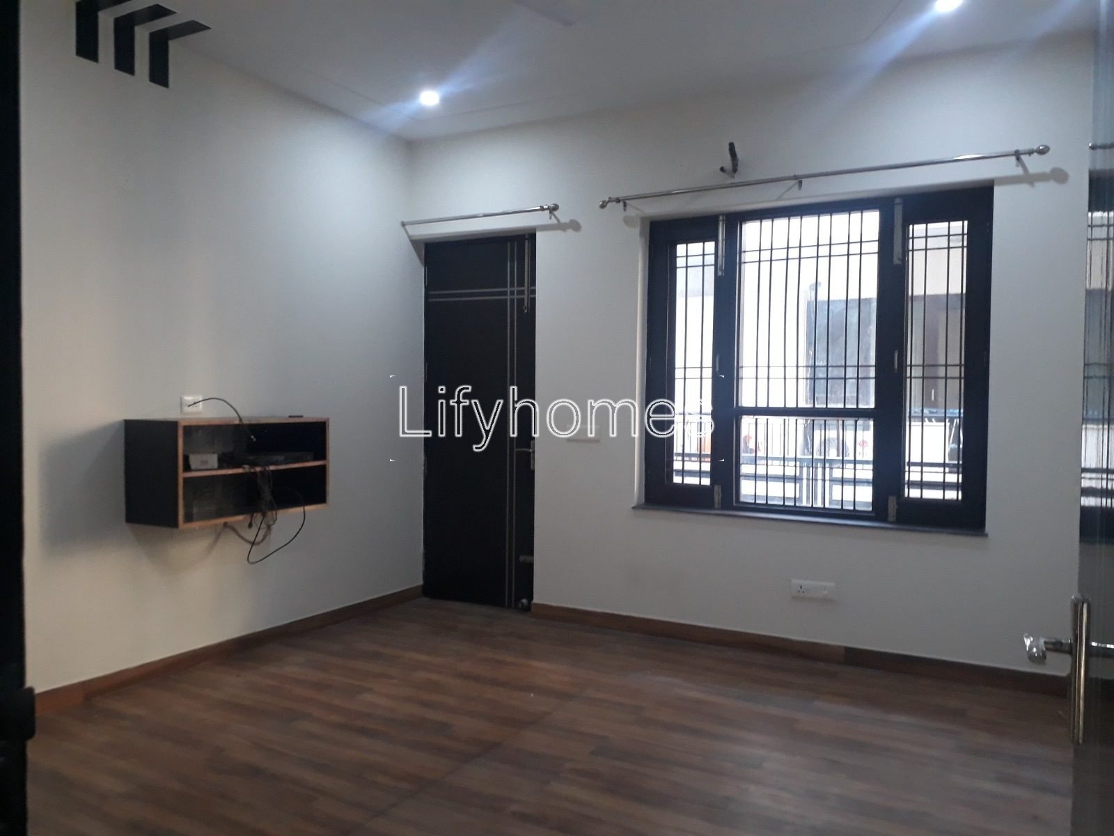 3 BHK Builder Floor For Rent in Sector 27, Gurgaon