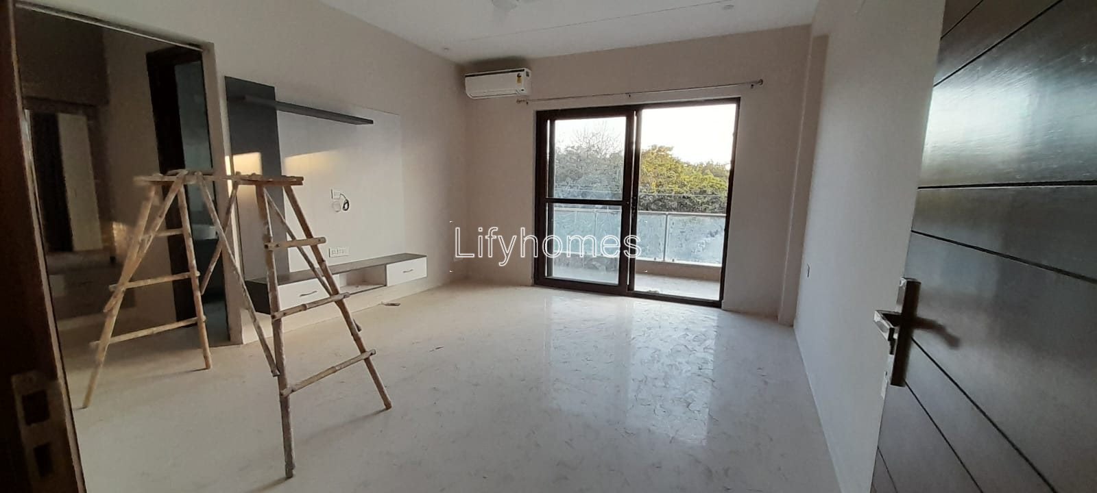 3 BHK Builder Floor For Rent in Sector 43, Golf Course Road, Gurgaon