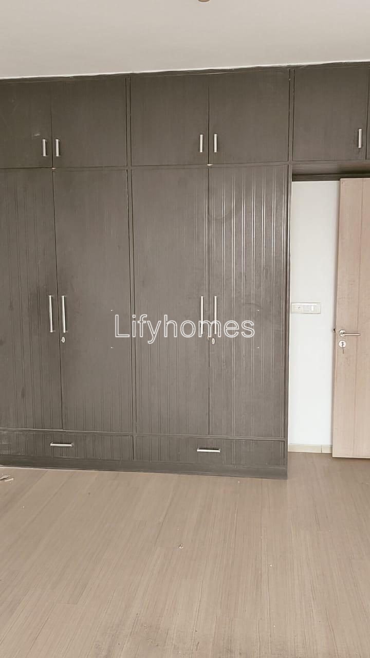 2 BHK Flat/Apartment For Sale in DLF New Town Heights 2, Sector 86, Gurgaon — photo 3