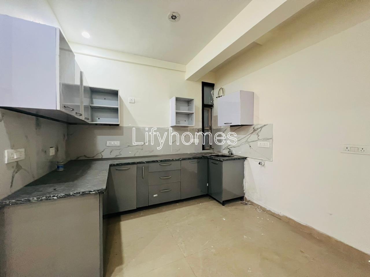 2 BHK Builder Floor For Rent in Sector 43, Golf Course Road, Gurgaon — photo 2