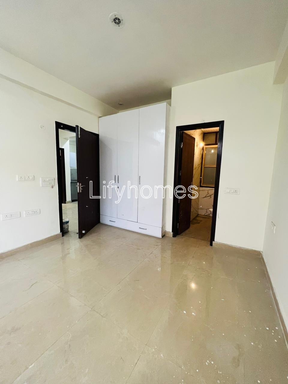 2 BHK Builder Floor For Rent in Sector 43, Golf Course Road, Gurgaon — photo 3