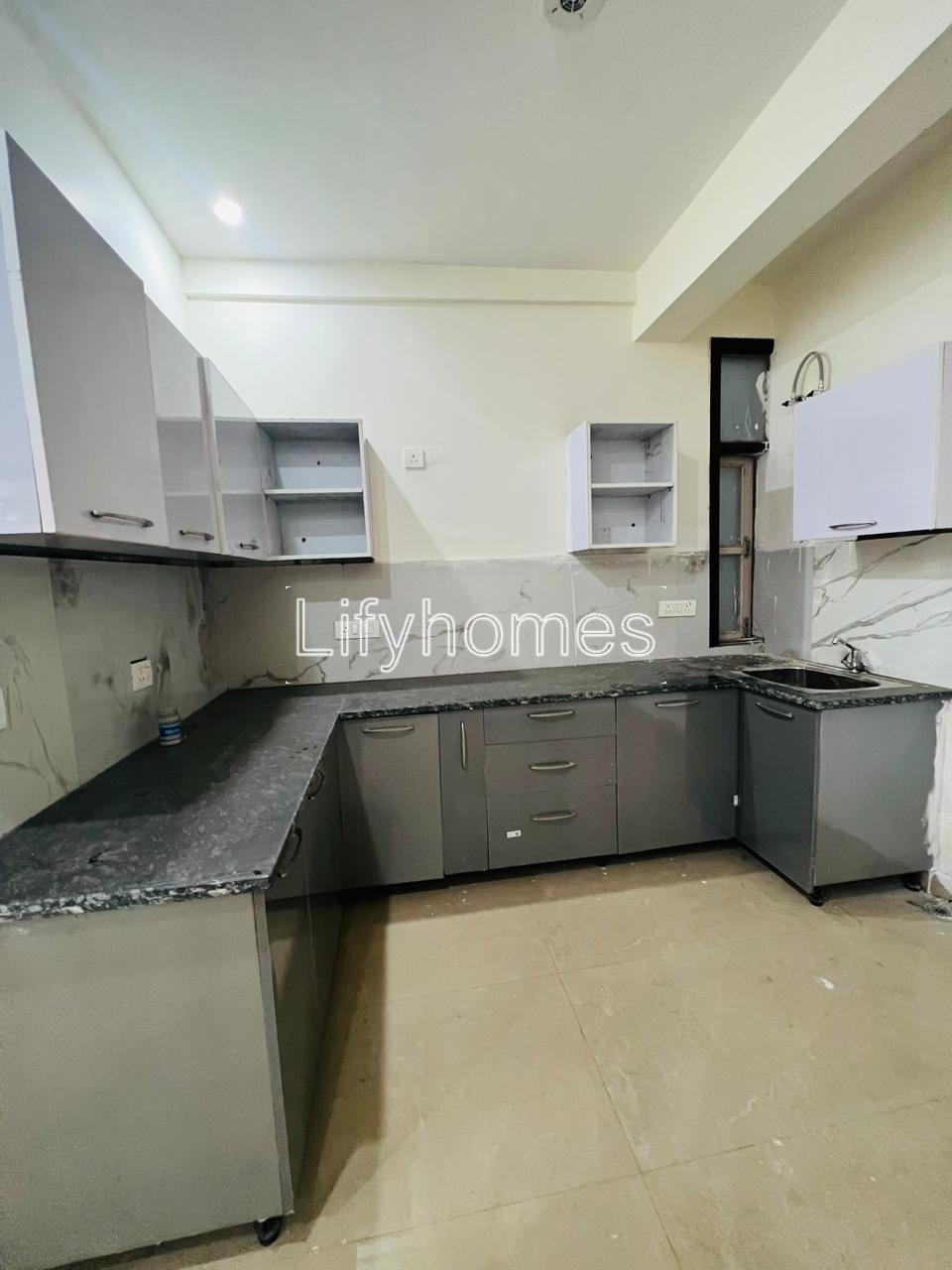 2 BHK Builder Floor For Rent in Sector 43, Golf Course Road, Gurgaon — photo 4