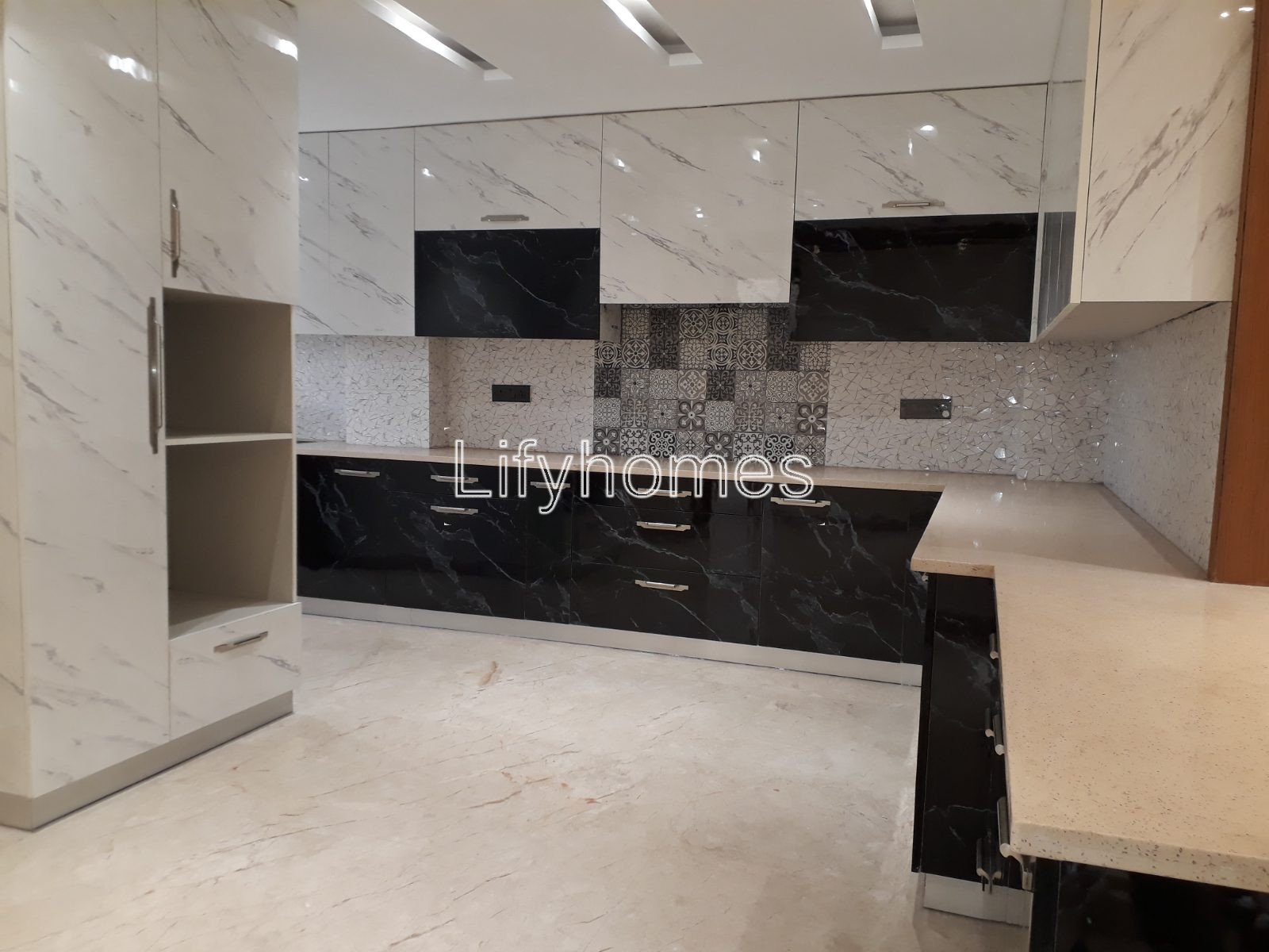 4 BHK Builder Floor For Sale in DLF Phase 2, Gurgaon — photo 3