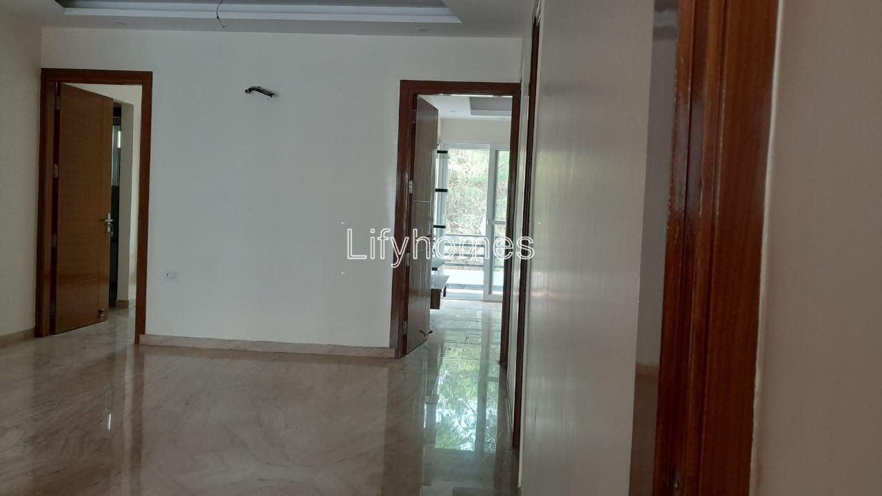 8 BHK House/Villa For Sale in DLF Phase 2, Gurgaon — photo 5
