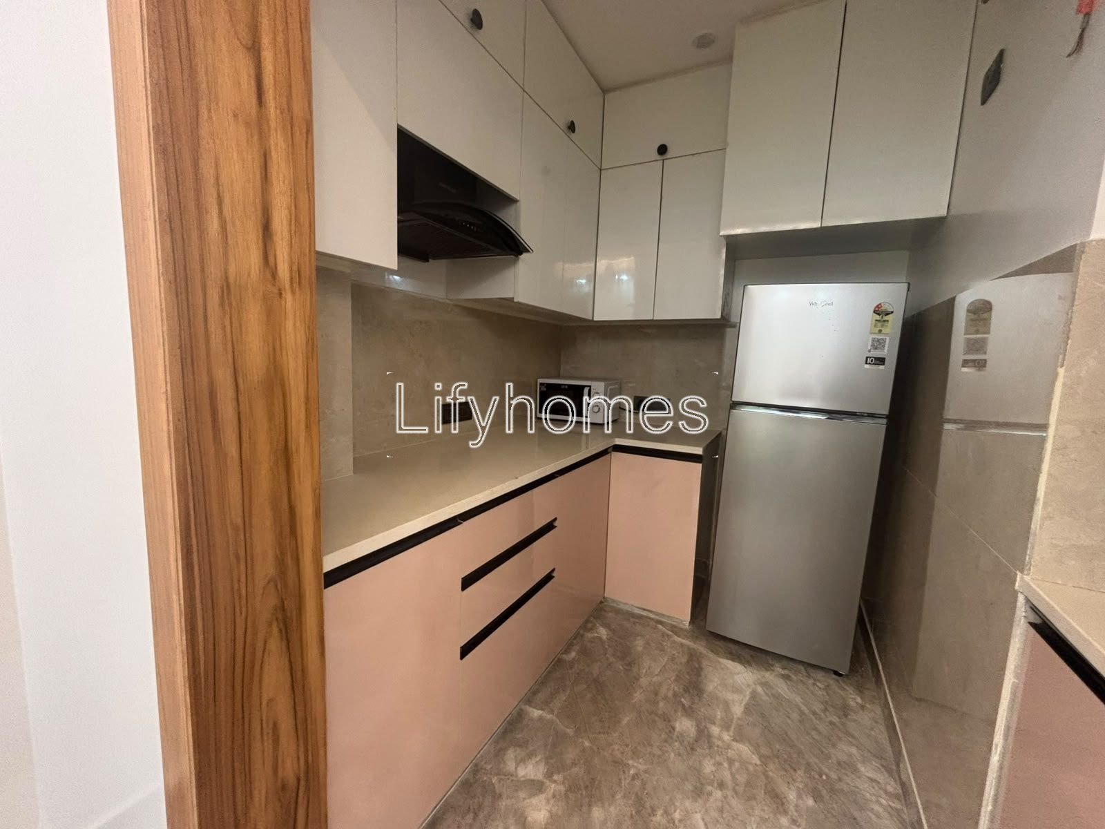 2 BHK Flat/Apartment For Rent in Huda, Sector 27, Gurgaon — photo 2