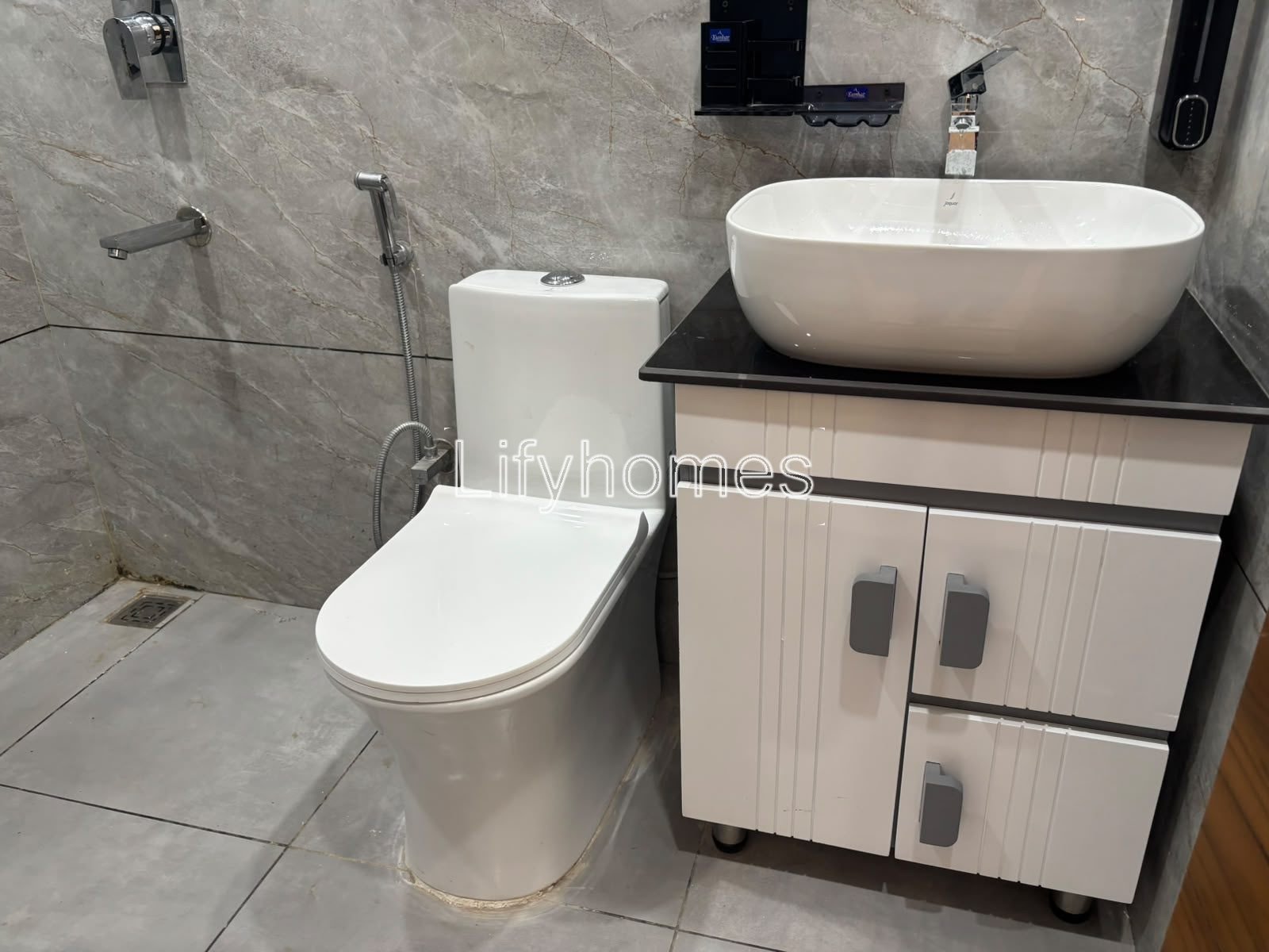 2 BHK Flat/Apartment For Rent in Huda, Sector 27, Gurgaon — photo 5