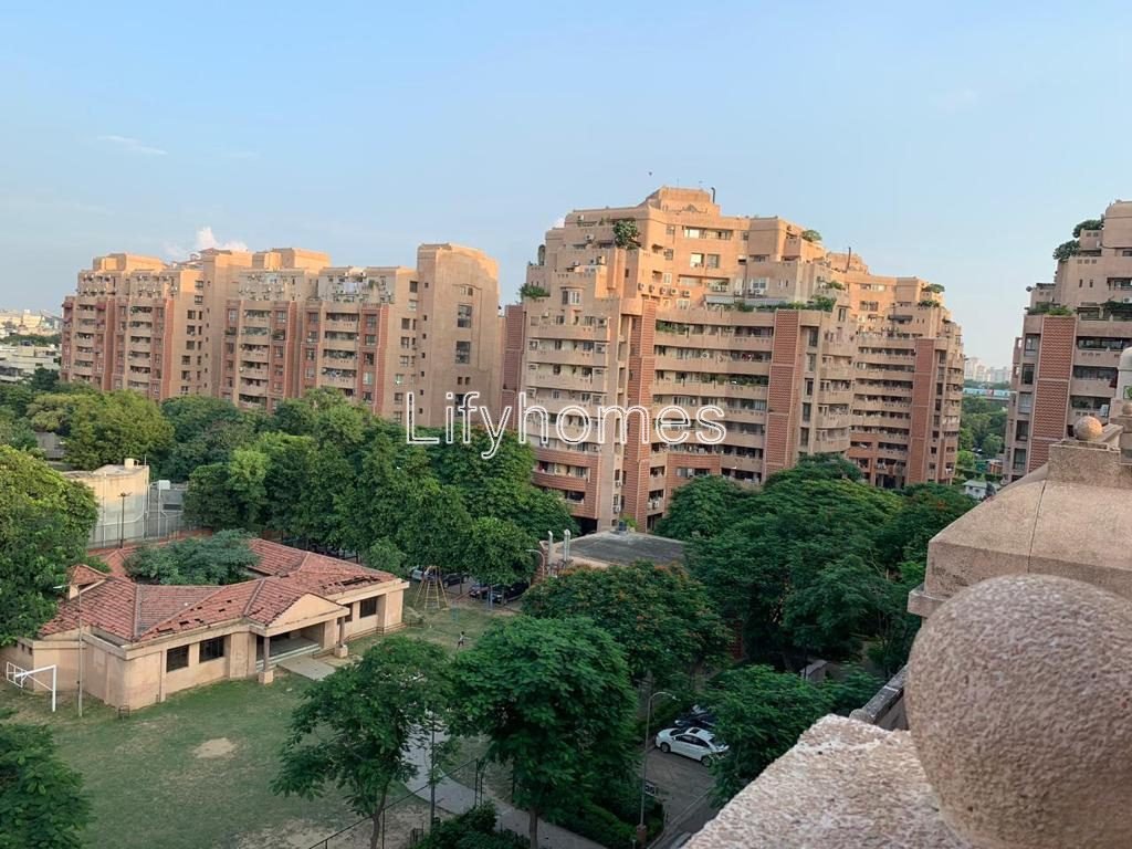 3 BHK Flat/Apartment For Rent in Unitech Heritage City, Mg Road, Gurgaon