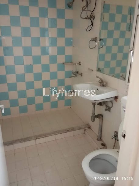 4 BHK Flat/Apartment For Rent in Dlf Ridgewood Estate, Sector 27, Galleria Tower, Gurgaon — photo 4