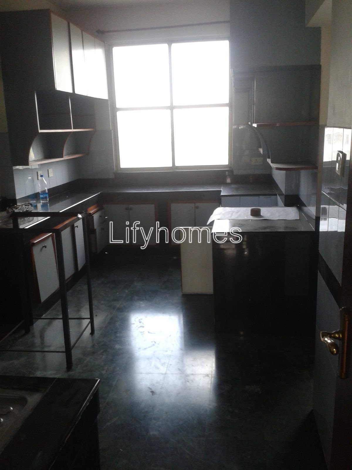 3 BHK Flat/Apartment For Rent in Dlf Hamilton court, Sector 27, Dlf city phase 4, Gurgaon — photo 4